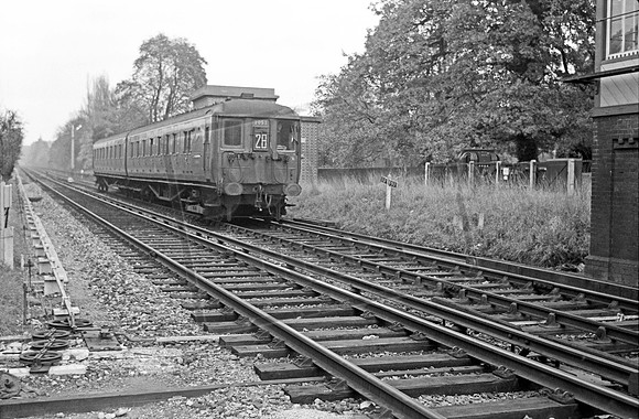 EMU 2053 1961-11-05 Camberley