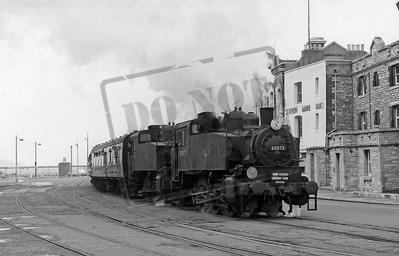 30072 30062 1962-11-11 Southampton Docks