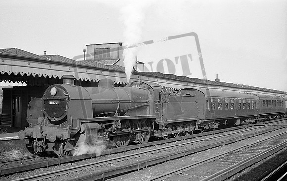31872 1950s Redhill