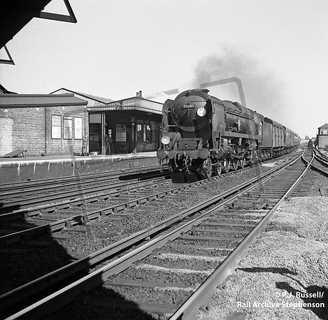35005 1960s Raynes Park