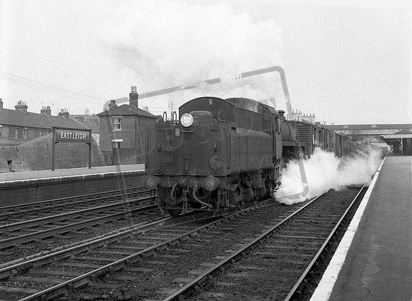 76029 1964-03-16 Eastleigh