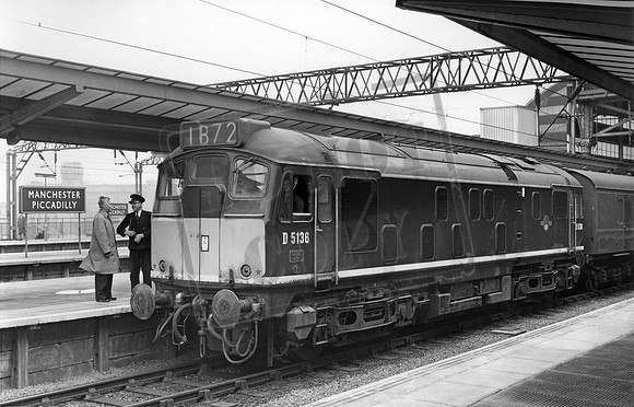 D5136 1960c Manchester Piccadilly