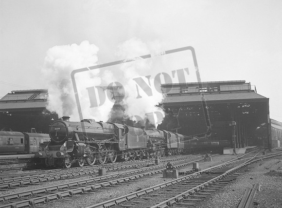 45299 1960-06 Leeds City