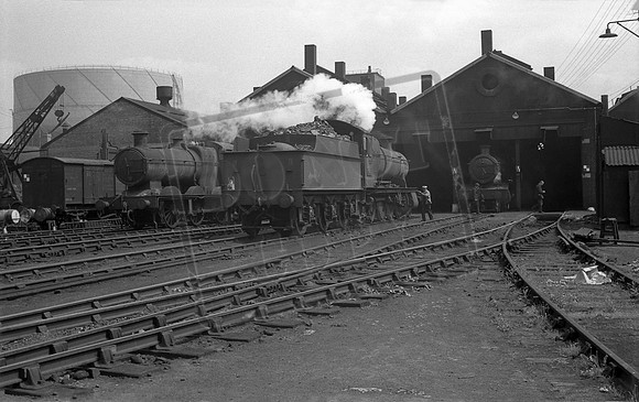 3820 1965-05-20 Gloucester Horton Road shed