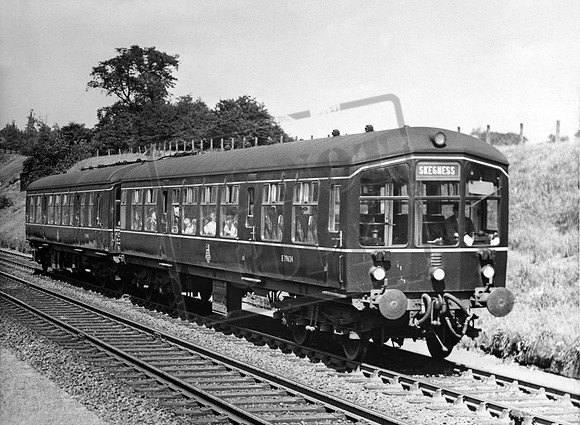 DMU E79624 1959c Peascliffe Tunnel