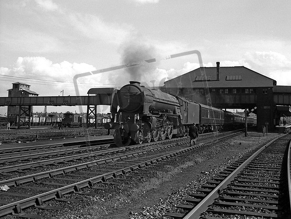 60142 1958-05-12 Hornsey