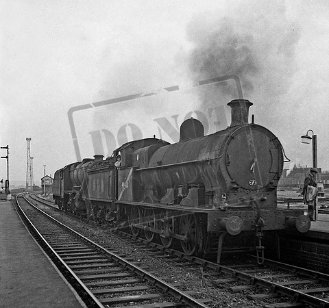49430, 8F 1964-09-29 Bescot Station