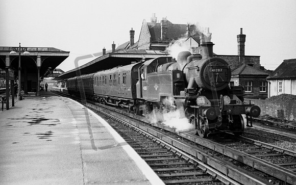 41287 1960s Guildford