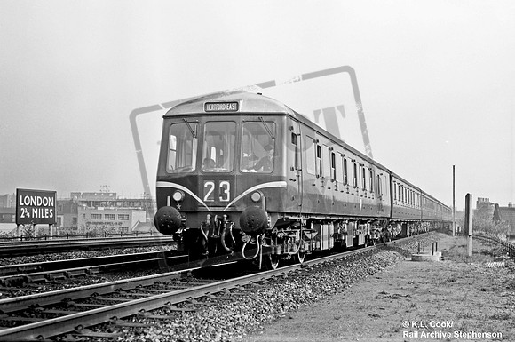 DMU E5xxxx 1960s Hackney