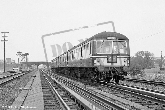 DMU E56426 1960s Langley Troughs