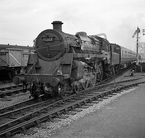75007 1956-04-07 Bath
