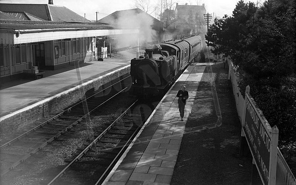 94xx 1963c Pontardulais Junction on local to LLandilo-ROneg-1811-113