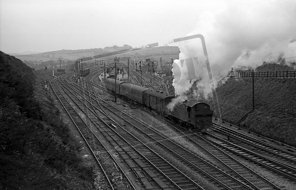 56xx 1964-03 Pontypool Road