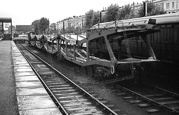Motorail wagons 1970-09-12 Kensington Olympia
