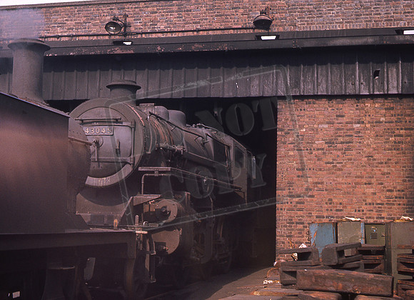 43045 1966-08-25 Workington