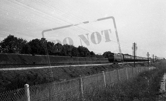 D825 1966-07-02 Worting Junction-ROneg-1704-182
