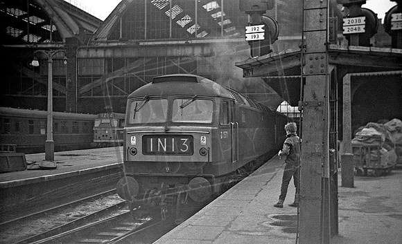 D1571 1964 Kings Cross
