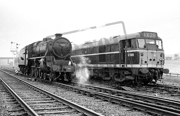44825 D5568 1966-10-01 Foxlow Junction