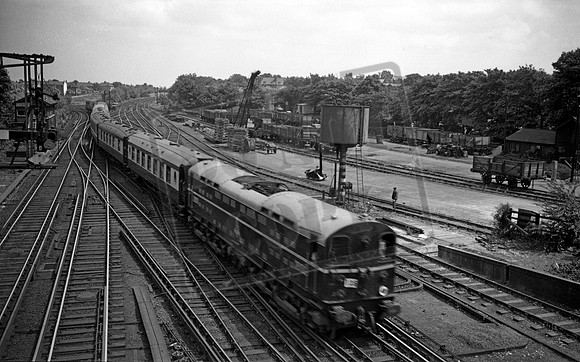 20003 1952-06-07 Sutton (Surrey)