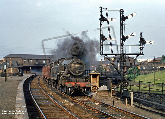 42697 1950s Shields Road station
