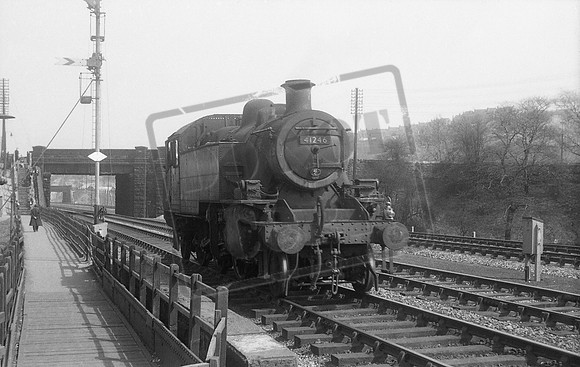 41246 1960-04-19 Millhouses