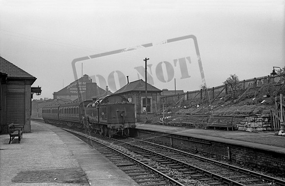 42391 1950s Ashton Oldham Road Railway Station