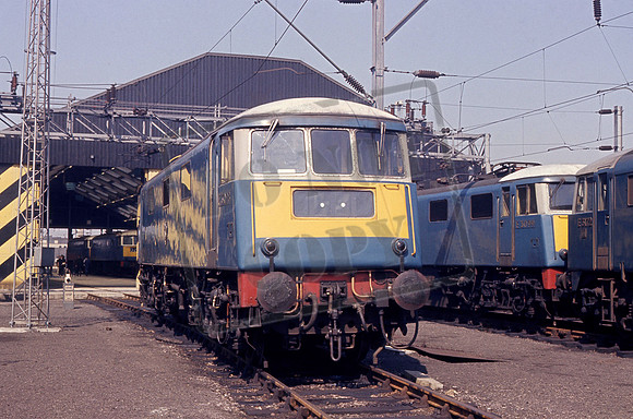E3098 1966-05-01 Willesden