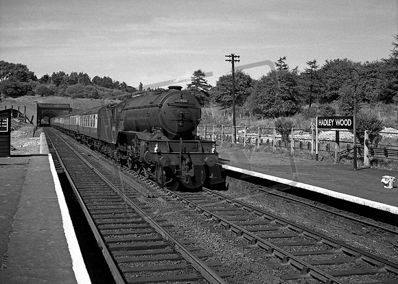 60906 1957-08-03 Hadley Wood