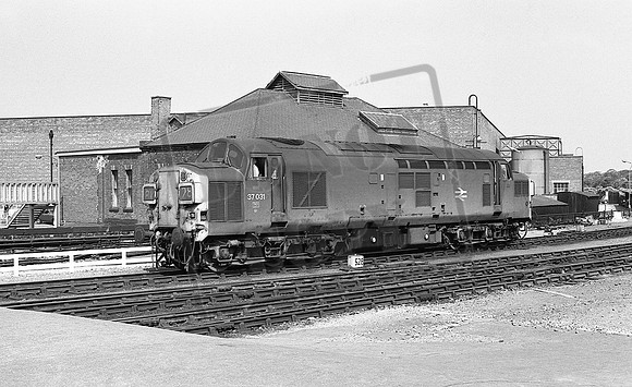 37031 1976 York station