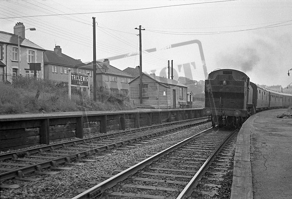 4110 1964-06-11 Trelewis Halt