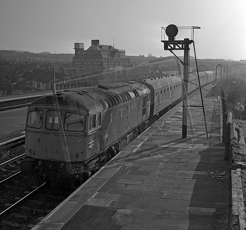 33026 1983-02-17 Stapleton Road