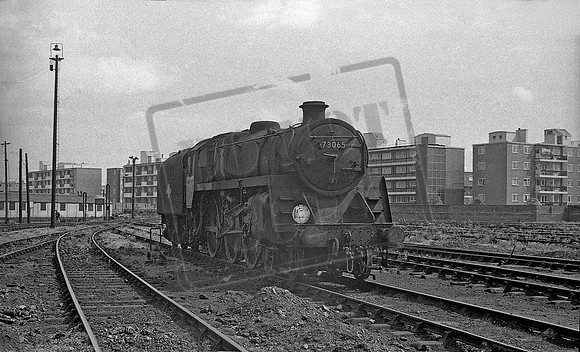 73065 1966-04-27 Nine Elms