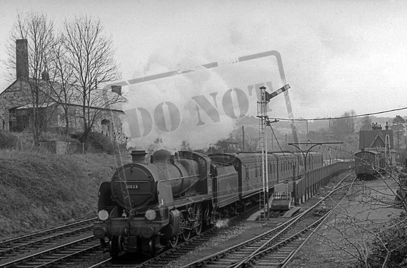 31623 1962-04-07 Betchworth