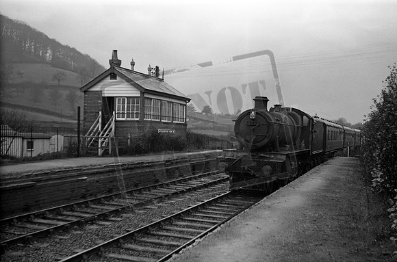 5951 1950s Mitcheldean Road near Ross-on-Wye