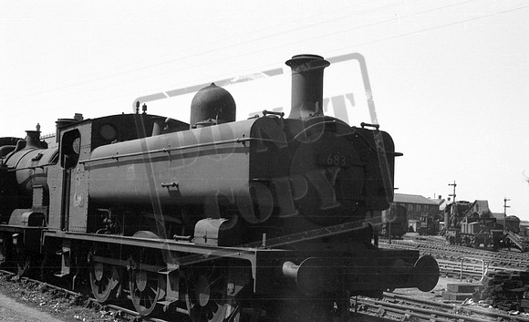 683 1955-04-24 Swindon Works-ROneg-1901-205-135