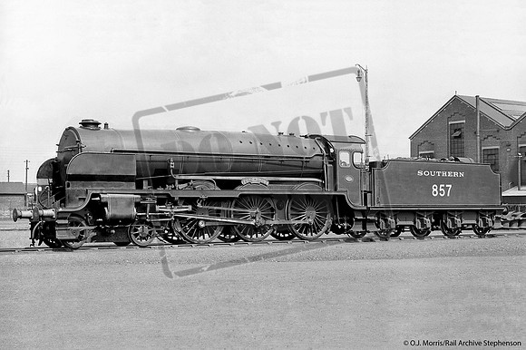 857 1937-06 Eastleigh Works