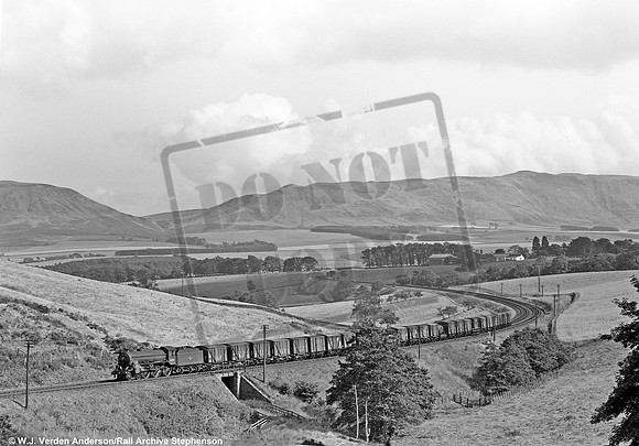 61350 1964-06 Glenfarg bank