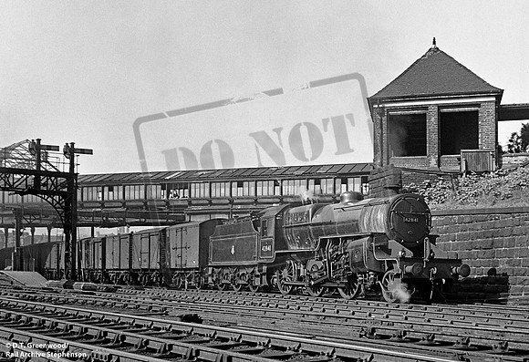 42841 1951-08 Preston