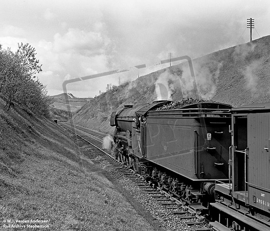 60041 1965-04 Whiterope summit