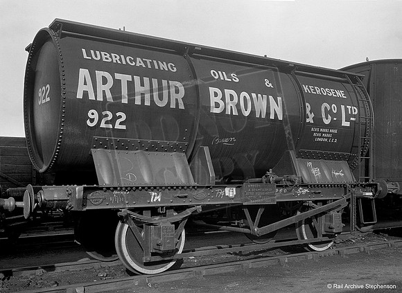 Private Owner wagon Arthur Brown & Co Ltd Oil Tank 922