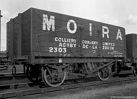 Private Owner wagon Moira 2303