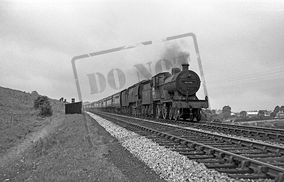 Rail-Online | Fowler 2P 4-4-0 | 40700 1950s near Radstock