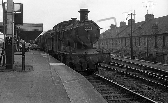 2221 1961-03 Oxford station