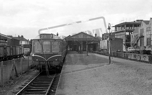 DMU 1962 Uxbridge Vine Street