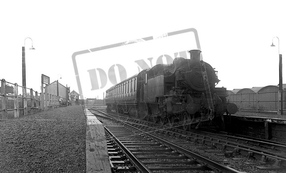 41215 1950s Sealand near Chester