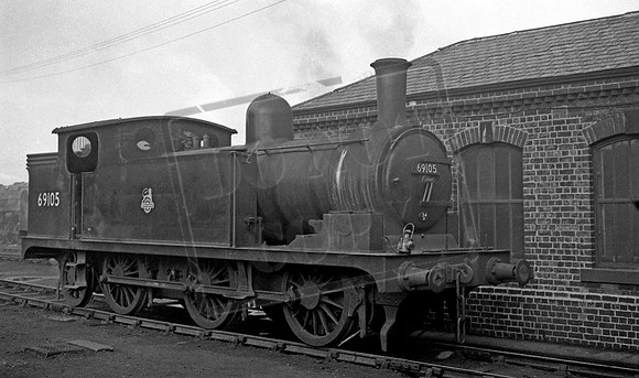 69105 1956-08-25 Tyne Dock shed