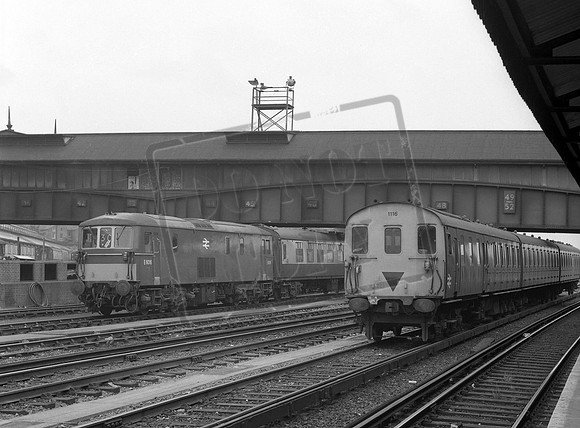 E6016 1969c Clapham Junction