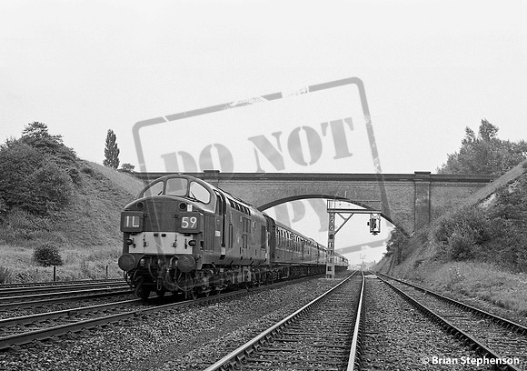 D6804 1963-07-05 Knebworth