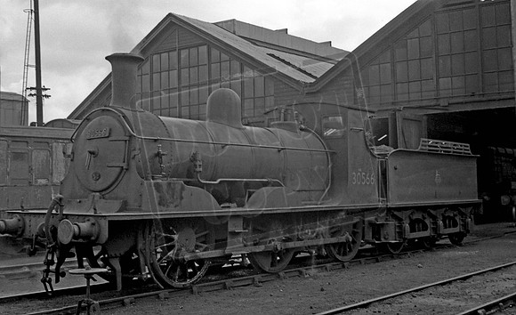 30566 1954-09-05 Eastleigh shed