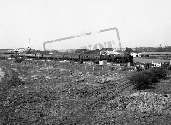 70041 1966-03-29 Winwick Junction